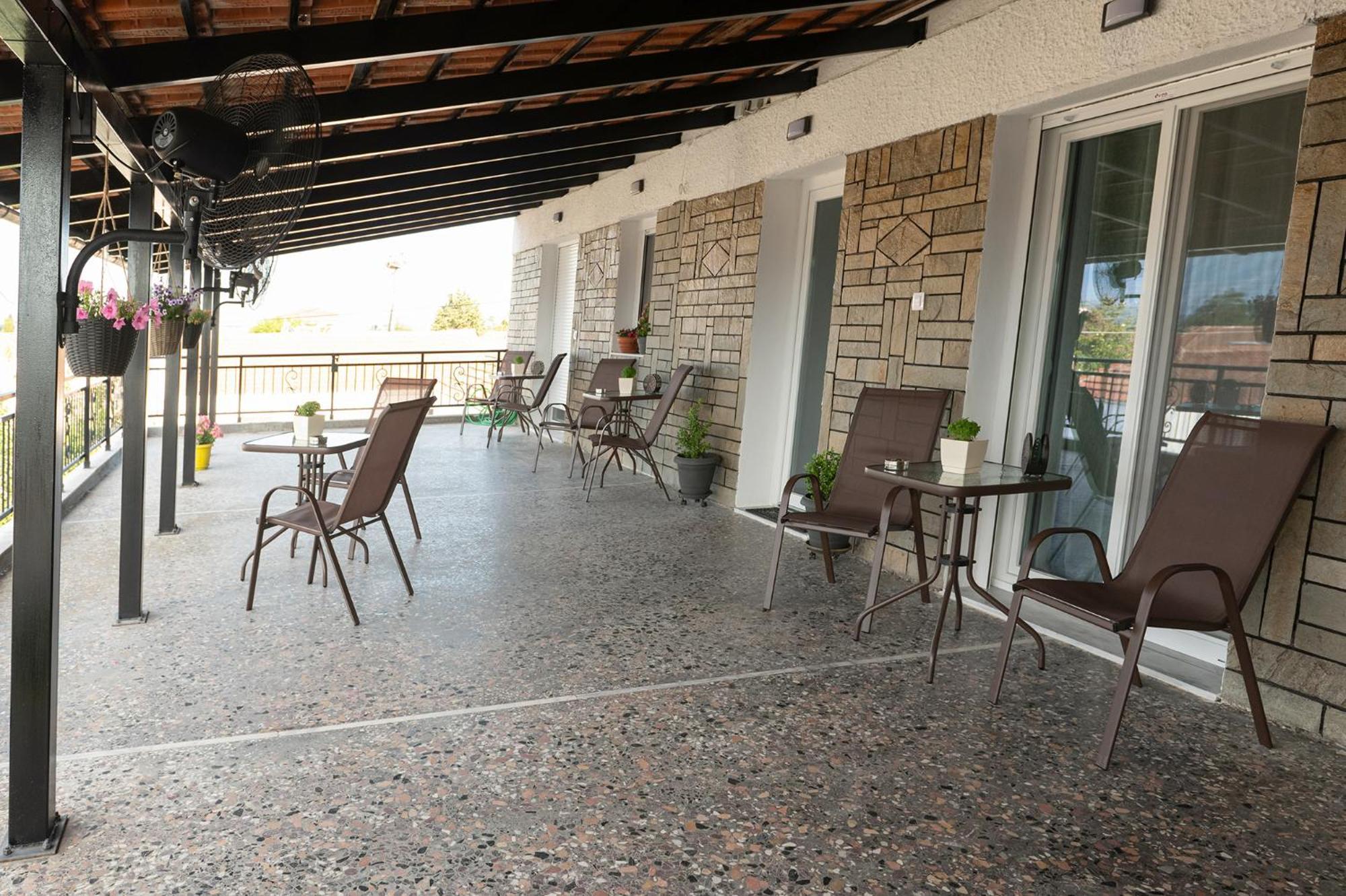 Four Sis Rooms Mangana ภายนอก รูปภาพ
